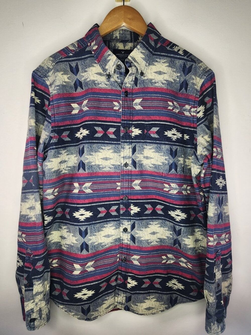 American Eagle Southwestern Button-Down Shirt — Blue/Red, L | Aztec Classic Fit